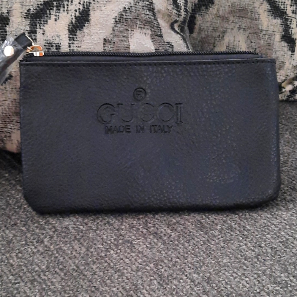 Black wristlet